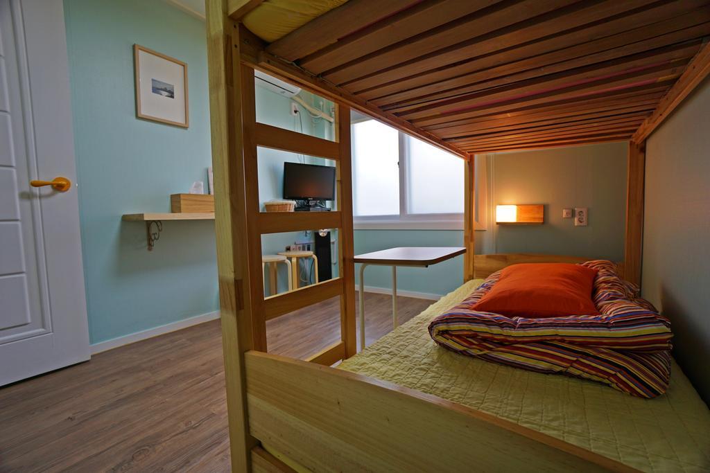 710 Guesthouse Yellow Busan Cameră foto